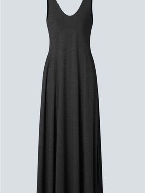 HALARA Charcoal Scoop-Neck Sleeveless Maxi Dress
